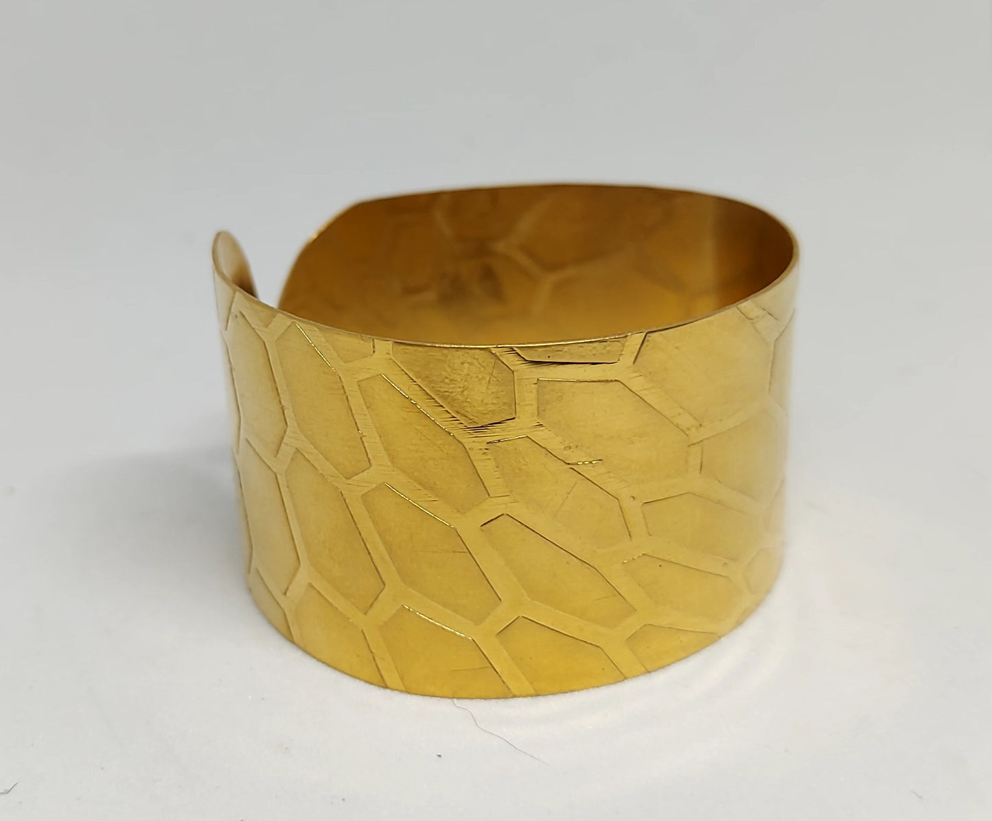 Wavy Striped Brass Cuff