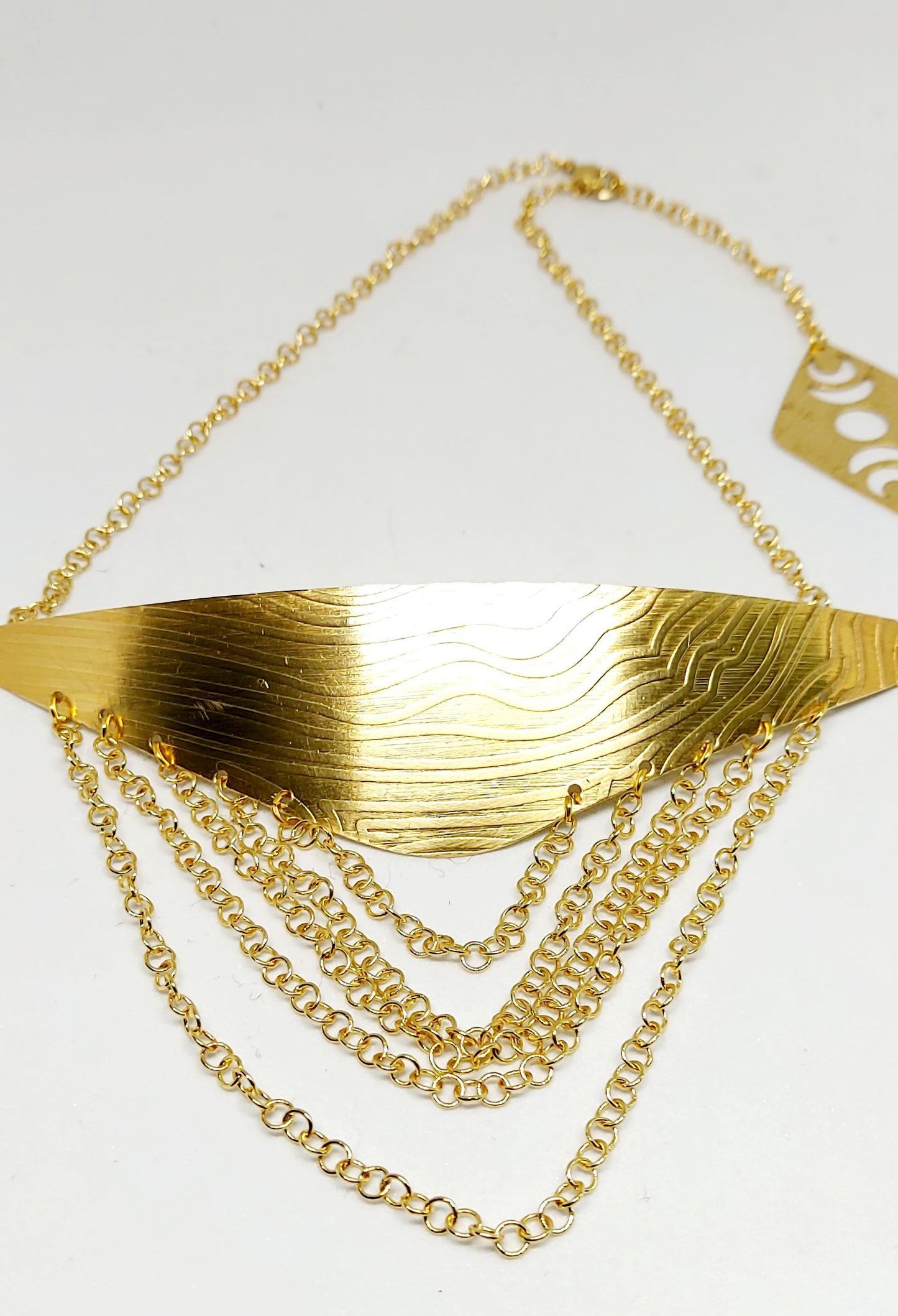 Wavy Striped Brass Choker
