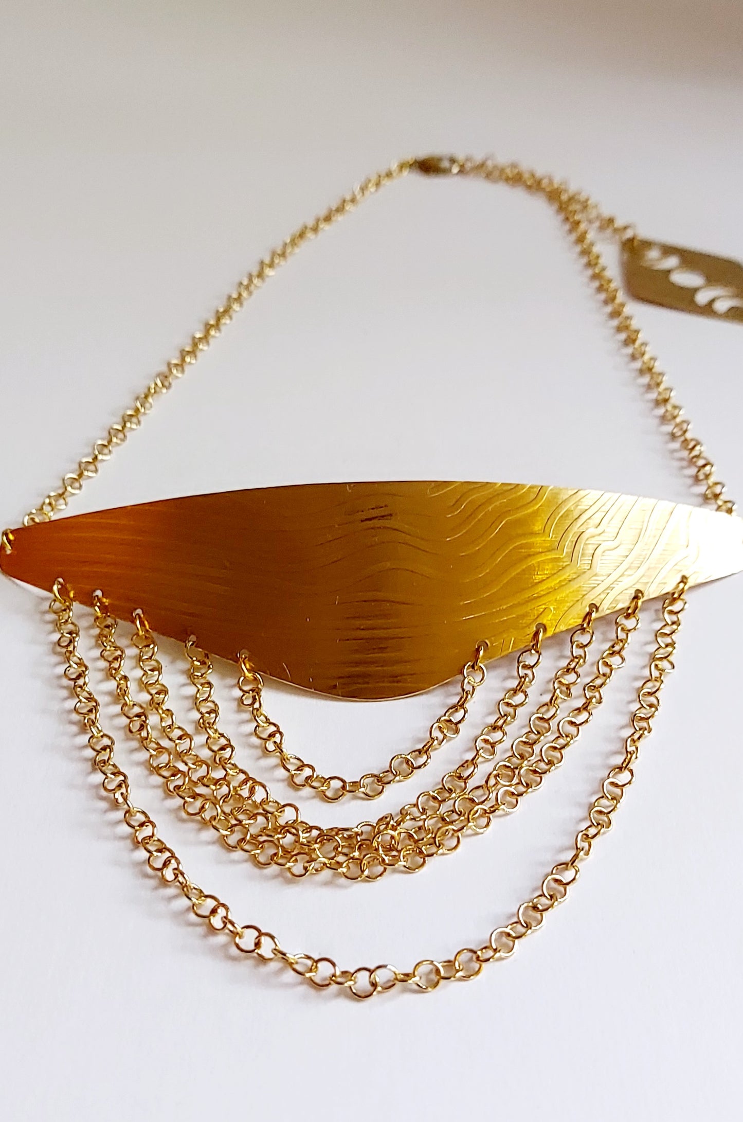 Wavy Striped Brass Choker