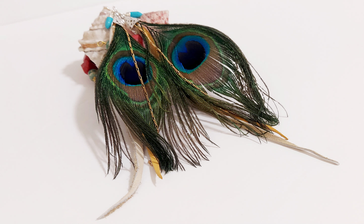 Pluma Sagrada Feather Earrings