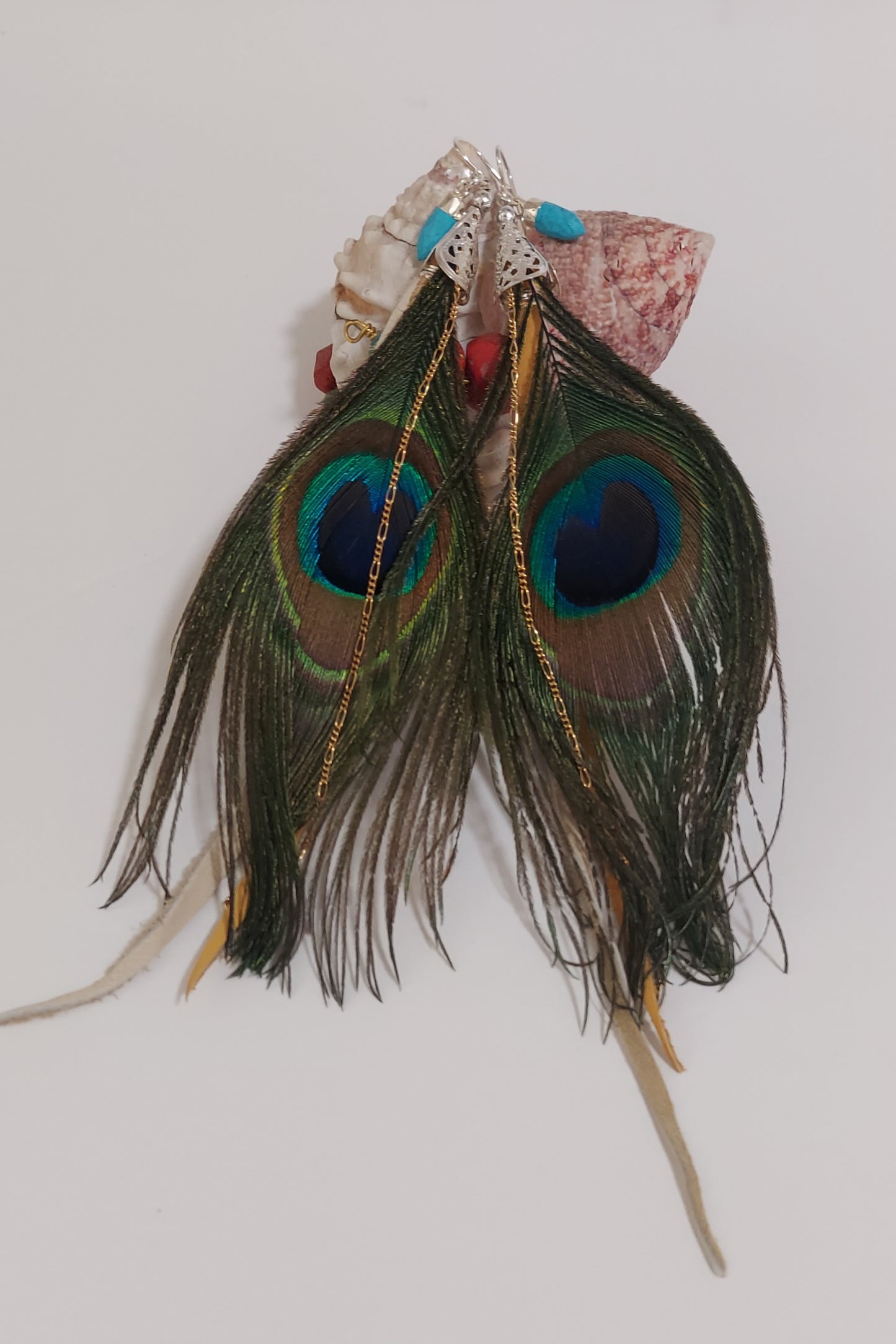 Pluma Sagrada Feather Earrings